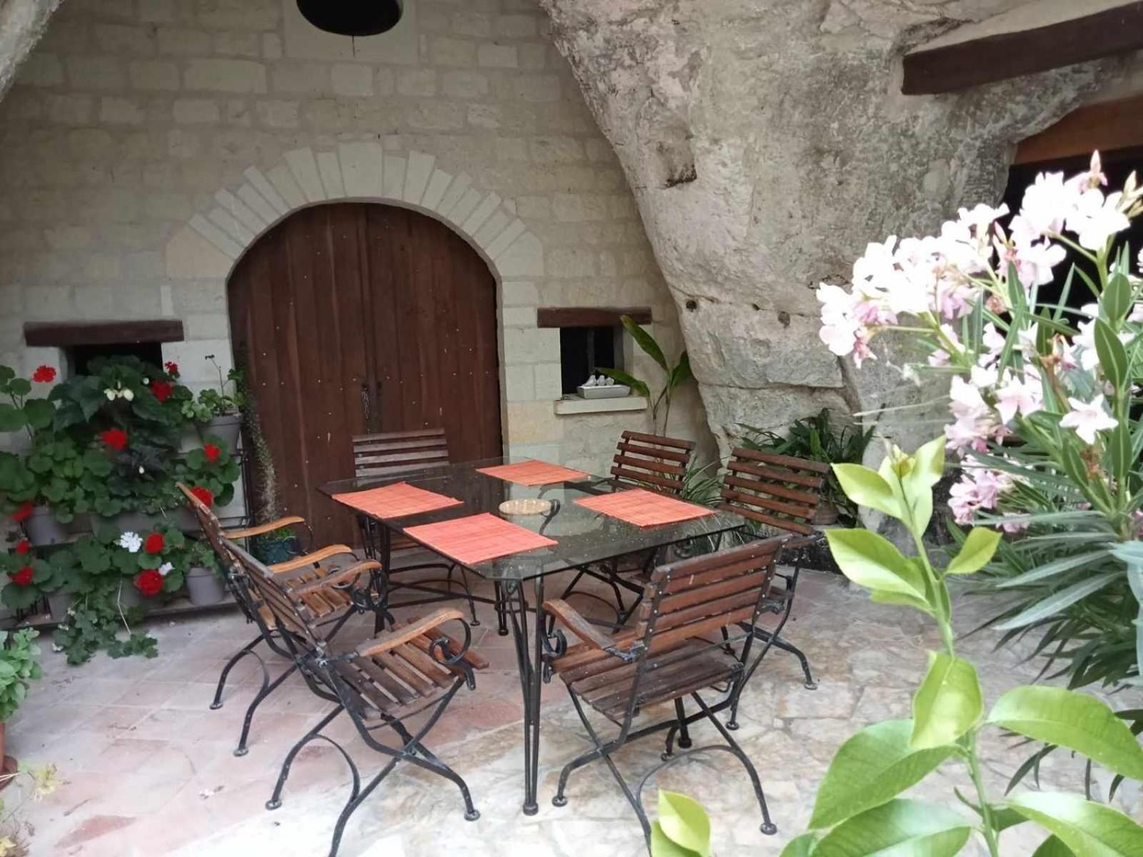 Esprit Troglo Villa Beaumont-en-Véron Buitenkant foto